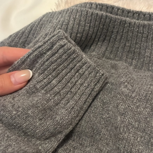 Brandy Melville Knit Wool Sweater - Picture 3 of 5